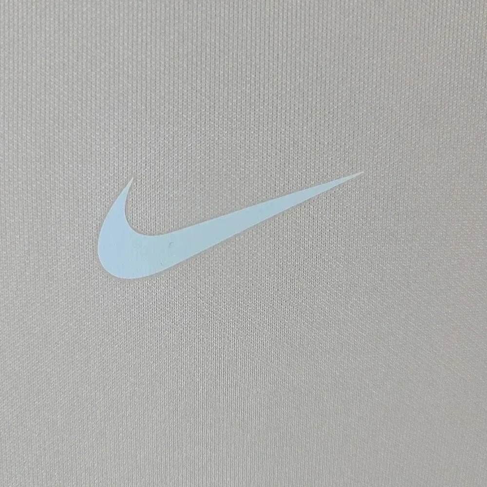 NIKE women's therma colorblock sweatshirt